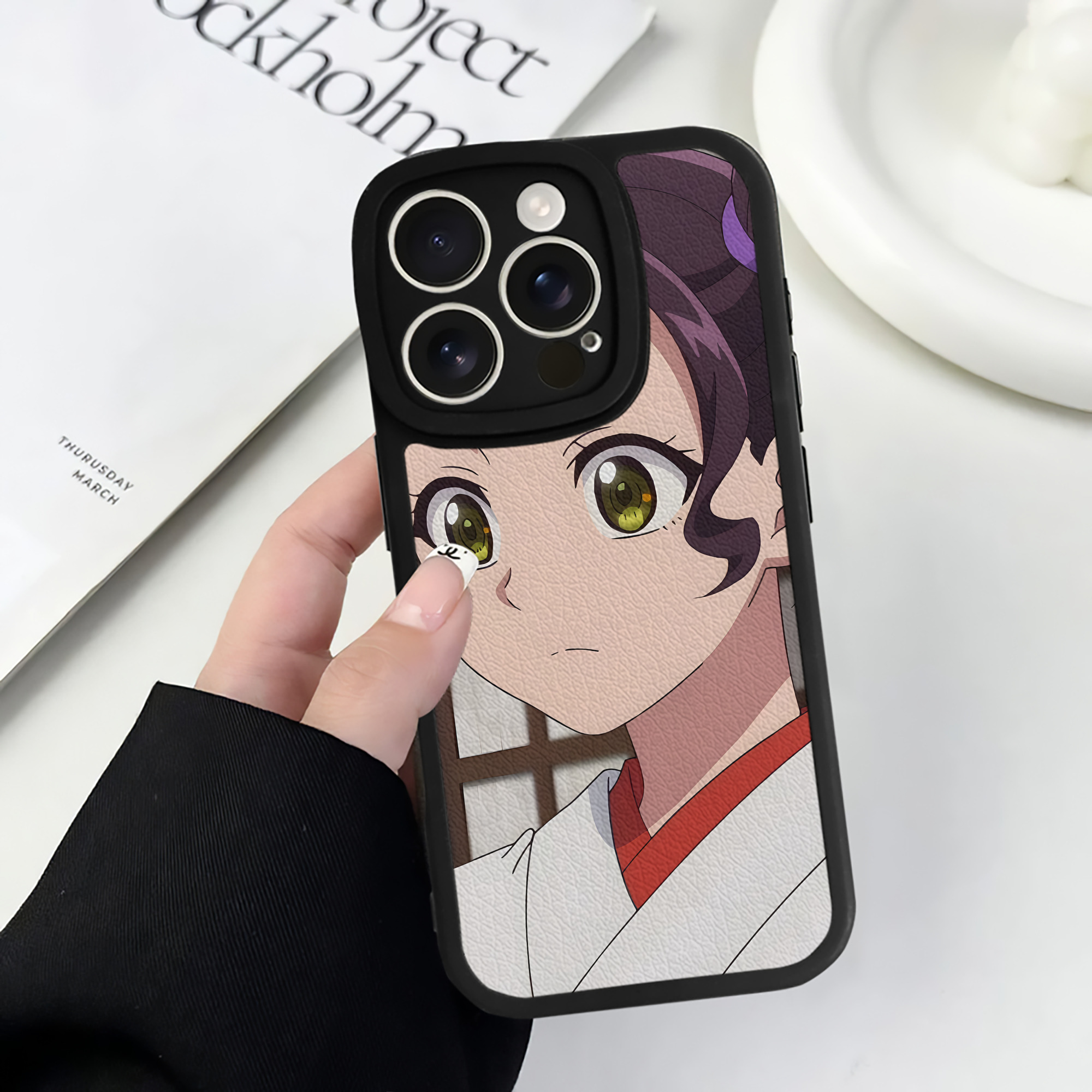 薬屋のひとりごと The Apothecary Diaries 【iPhone 16シリーズ対応】シリコンスマホケース（レザー調） 材質：シリコン